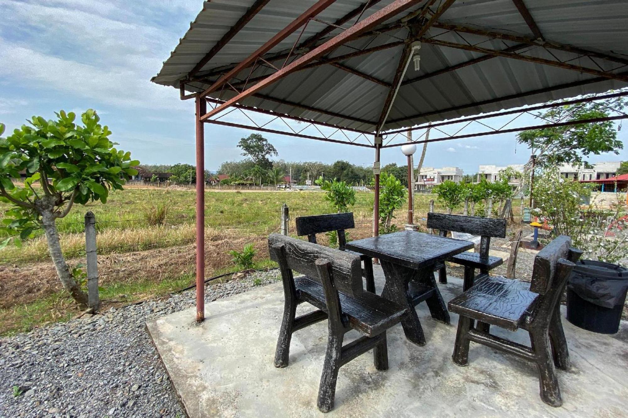 Capital O 90168 Serambi Pelangi Chalet Changlun Exterior foto