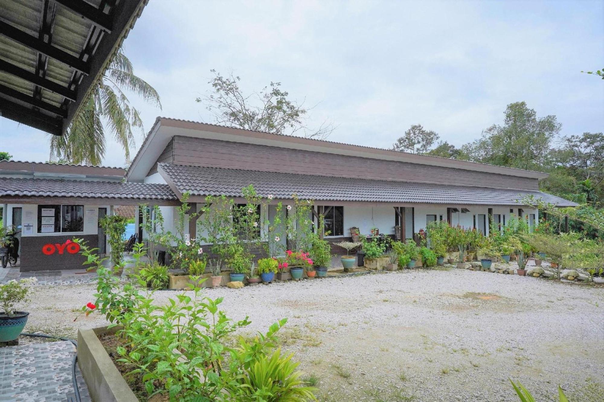 Capital O 90168 Serambi Pelangi Chalet Changlun Exterior foto